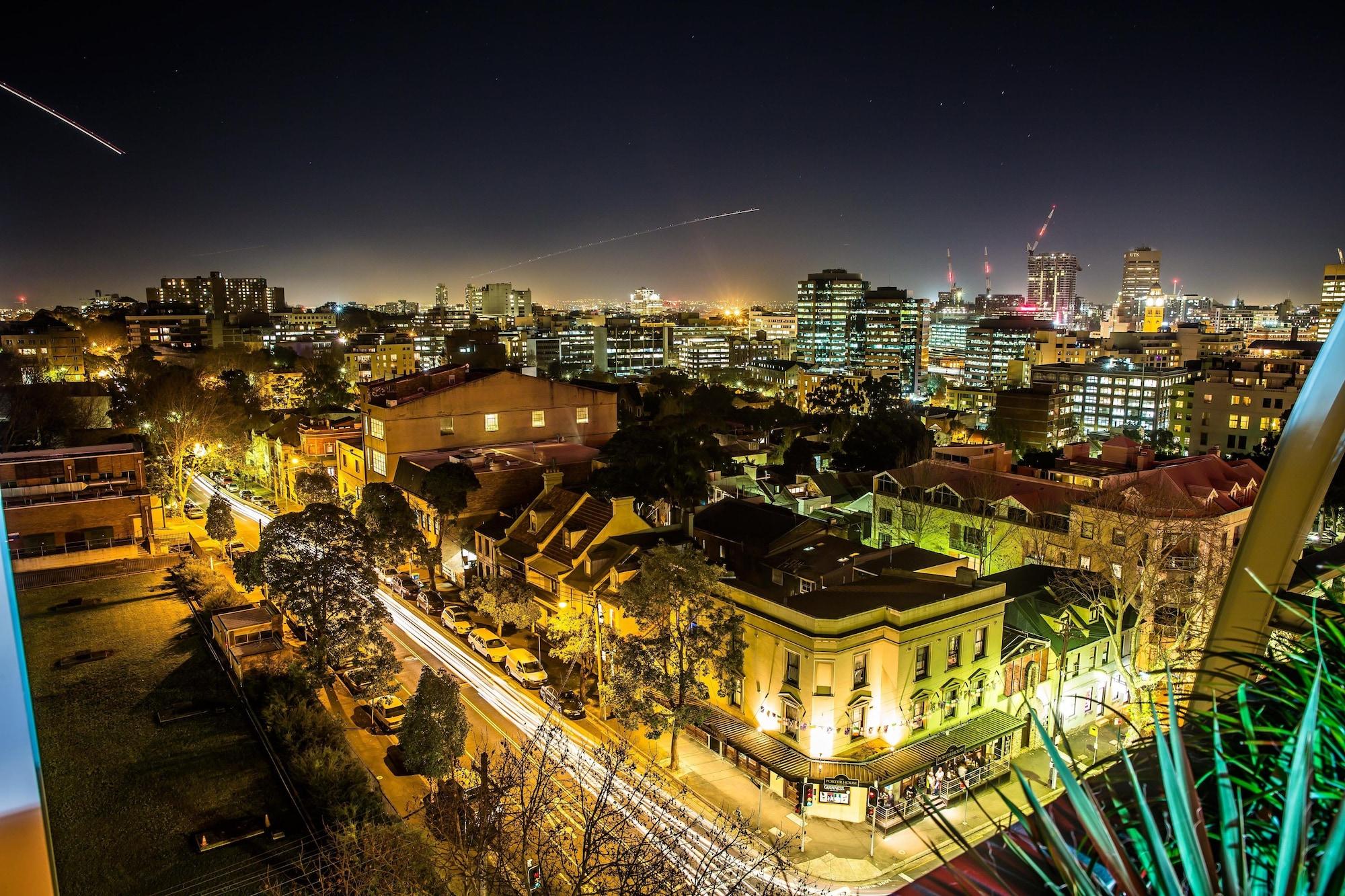 Adge Hotel And Residences Sydney Exterior photo